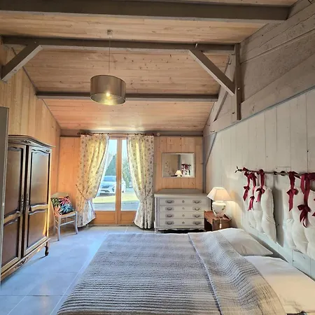 펜션 Maison Bois Avec Piscine Privee Et Wifi Au Coeur Du Perigord - Fr-1-616-445 Saint-Chamassy